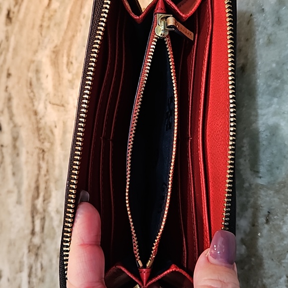 👛 Tory Burch floral continental wallet 👛 - Picture 3 of 5